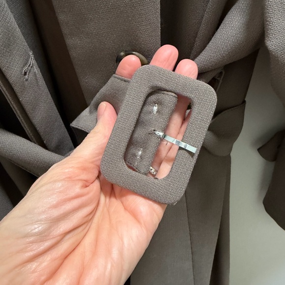 Vintage Holt Renfrew Wool blend Taupe Trench Coat with Waist Belt - Picture 6 of 10